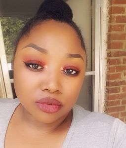 Meet your Posher, Leanna